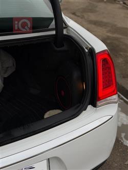 کرایسلەر 300